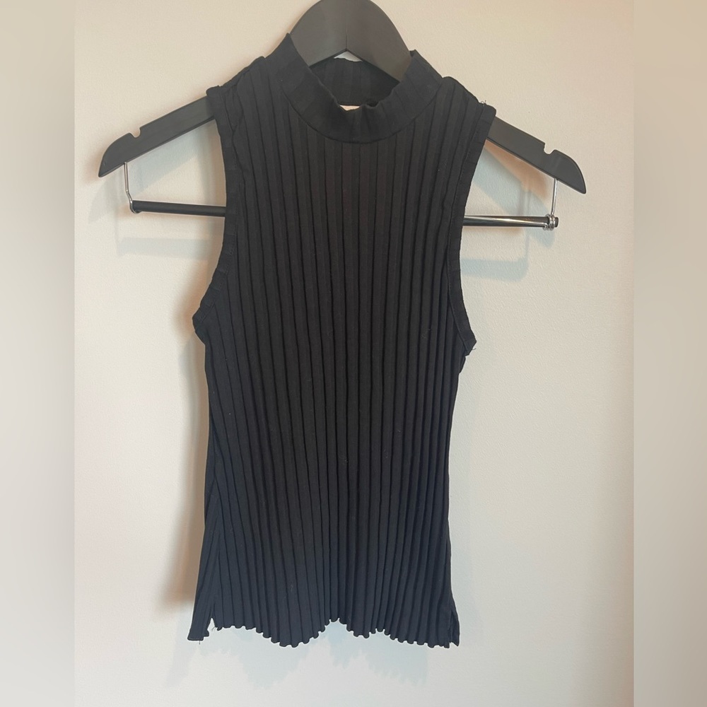 A New Day mock neck tank top
